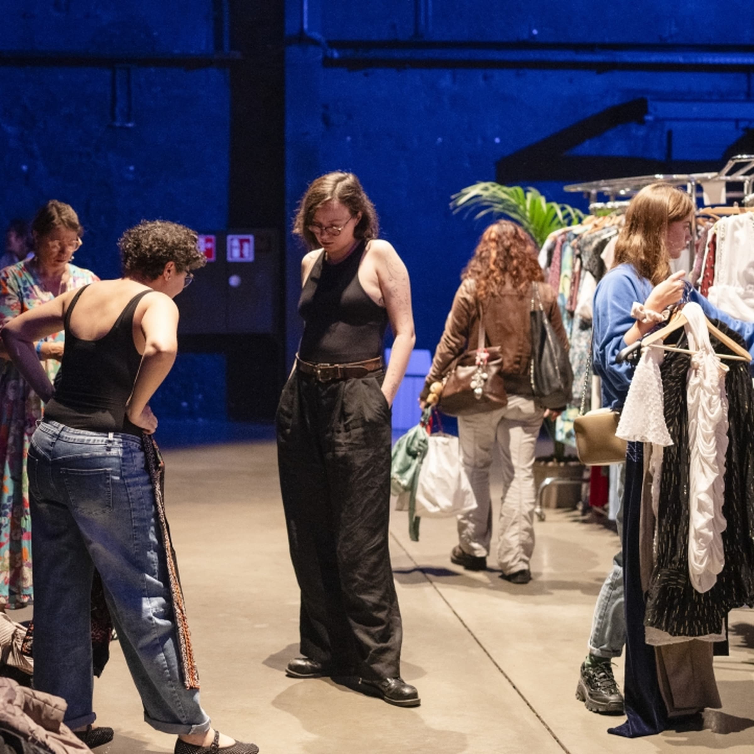 Vide-dressing participatif
