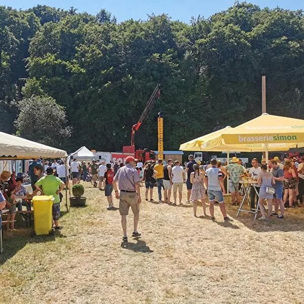 Kermesse de Waarken avec grande rencontre de tracteurs