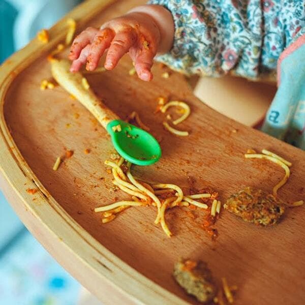Tout sur la diversification alimentaire bébé, avec ou sans purées