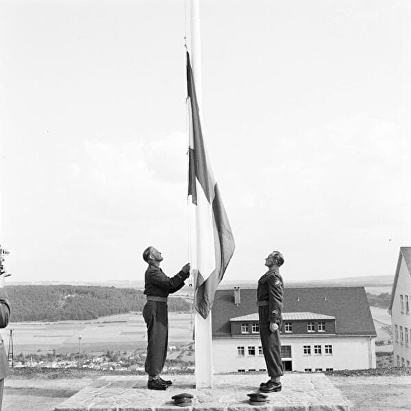 Our Army at the Härebierg