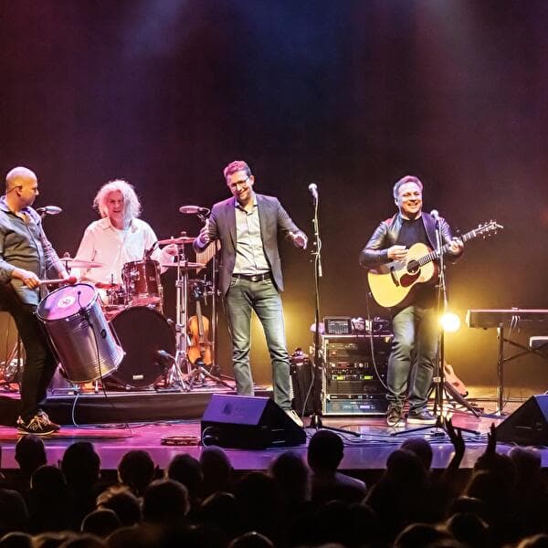 Simon & Garfunkel Revival Band