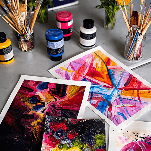Abstract painting workshop