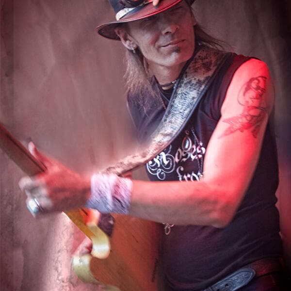 Carl Wyatt & The Delta Voodoo Kings