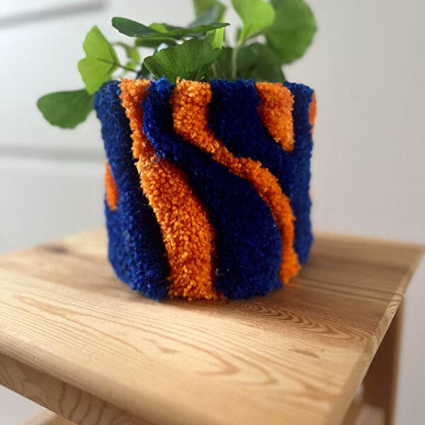 Tufting: create a plant pot cover
