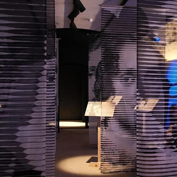 Performance by Léa Chevrier
