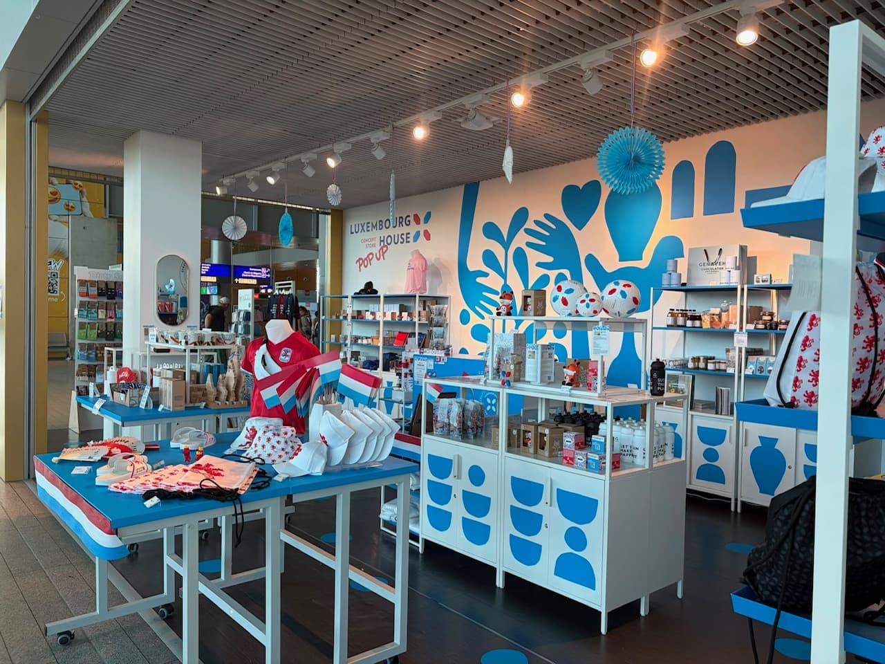 LuXembourg House Pop-up Store : cadeaux et souvenirs luxembourgeois à l’aéroport Luxembourg - 5
