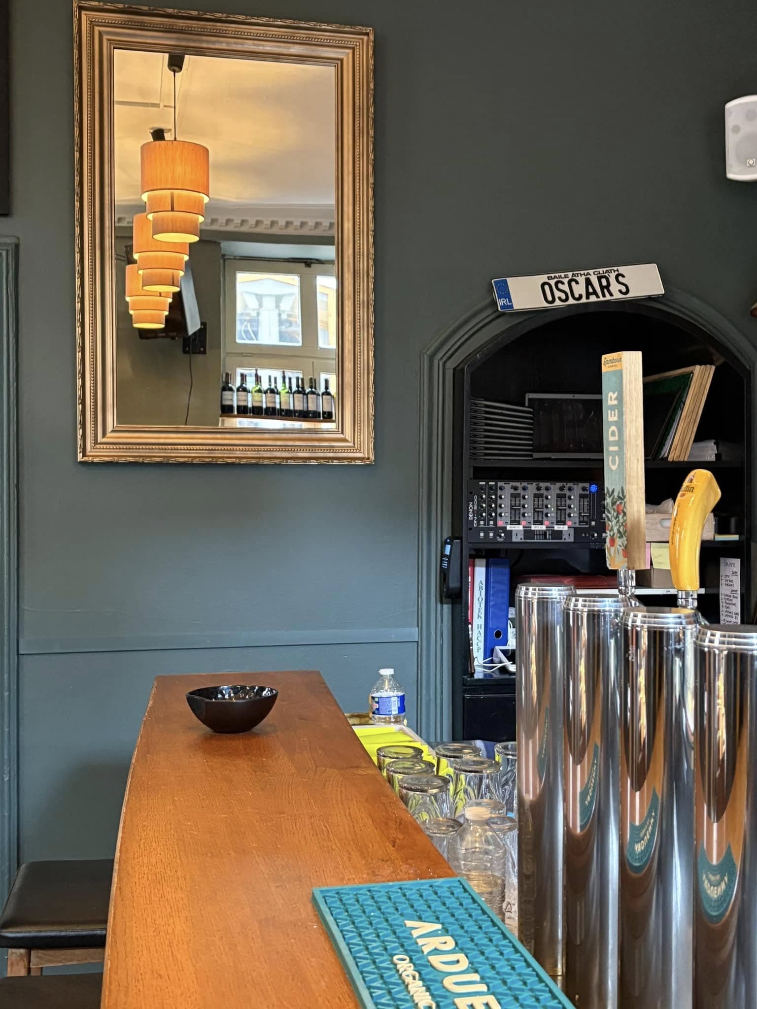 Oscar’s Bar Luxembourg: beers, karaoke and a British atmosphere - 2