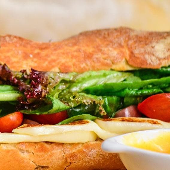 Autrement il y a cette sandwicherie - 1