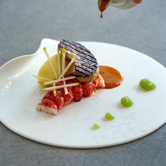 A sublime lunch in good company - 1